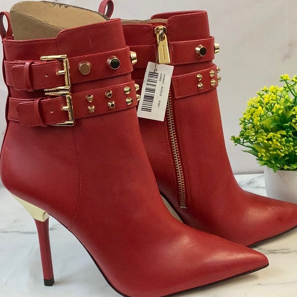 New Michael Kors - Studded Leather Ankle Boot Size 7M - Picture 1 of 8
